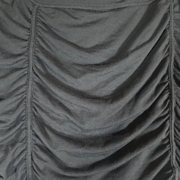 Athleta women's shorts, black, gently used, size Small, athletic fit - Picture 8 of 11